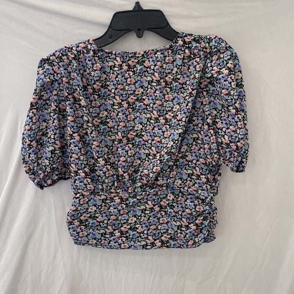 Nasty Gal puff sleeve crop top floral size US small  Vneck - Picture 6 of 6